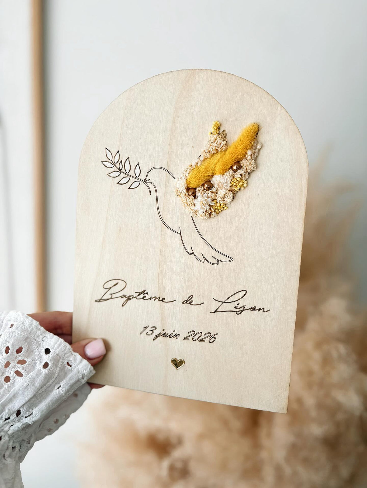 Arche Baptême : Colombe en fleurs séchées