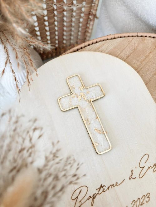 Arche Baptême : Croix en fleurs séchées