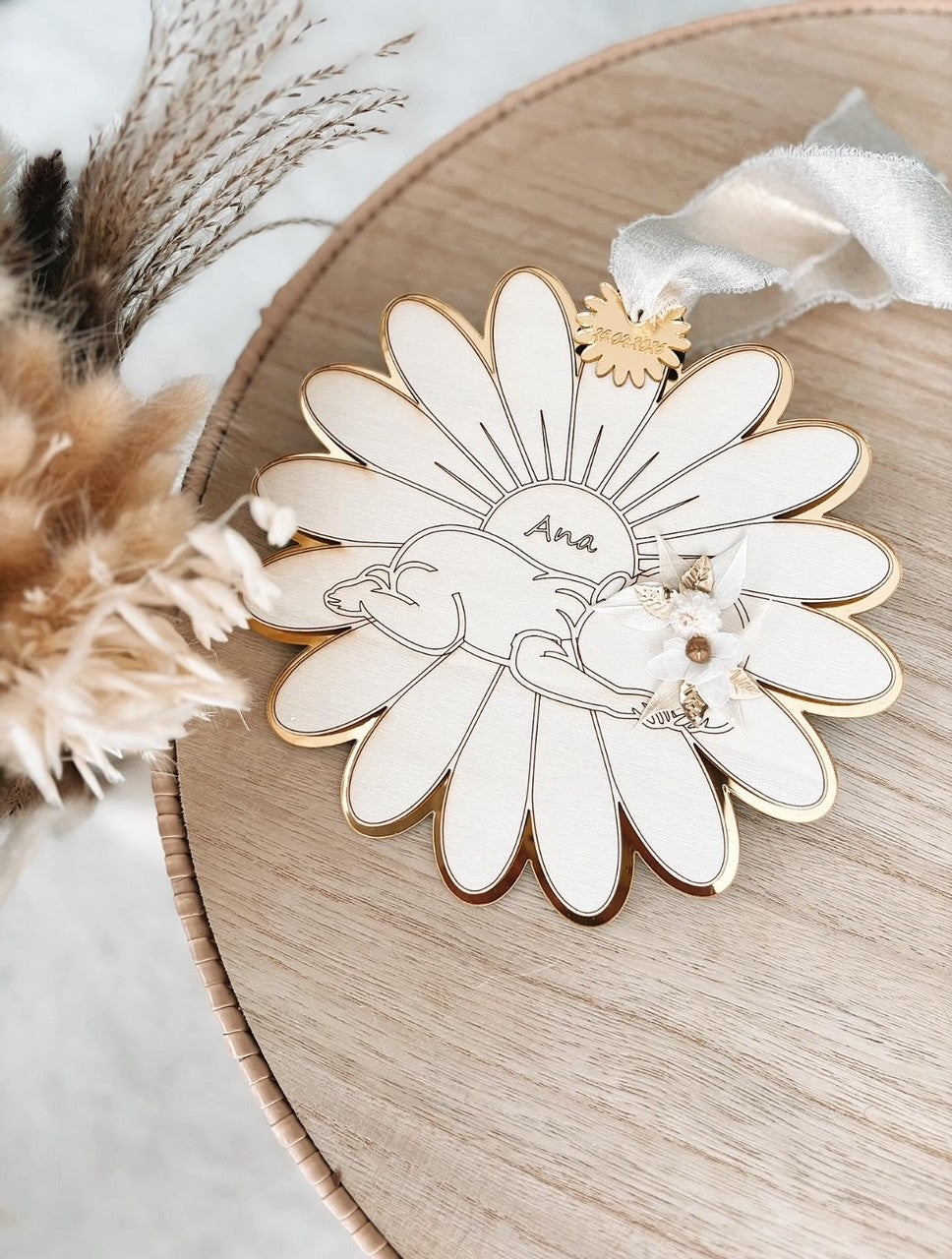Médaillon bébé fleuri Marguerite